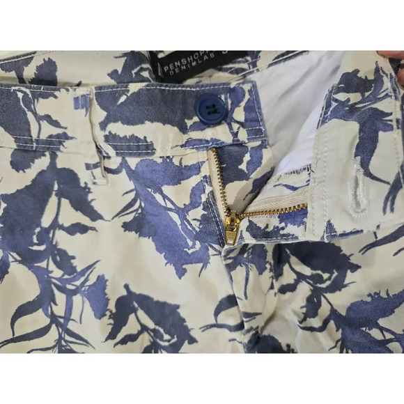 Penshoppe DenimLab men's blue light gray printed relaxed fit walk shorts size 34 - Picture 8 of 10